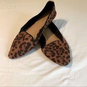 Cheetah Pointed Flats